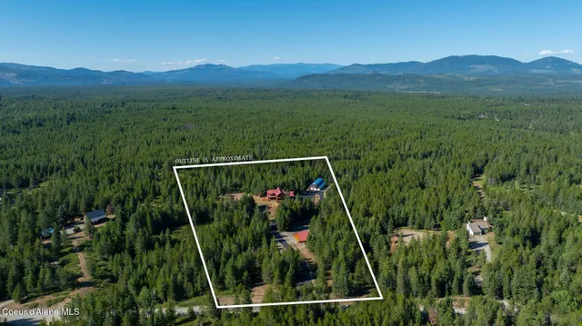 $1,999,990 | 8899 West Coeur D'Alene Drive, Spirit Lake, ID 83869