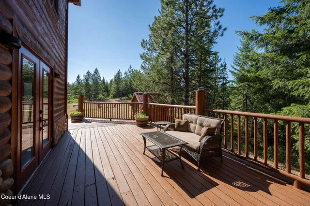 $1,999,990 | 8899 West Coeur D'Alene Drive, Spirit Lake, ID 83869