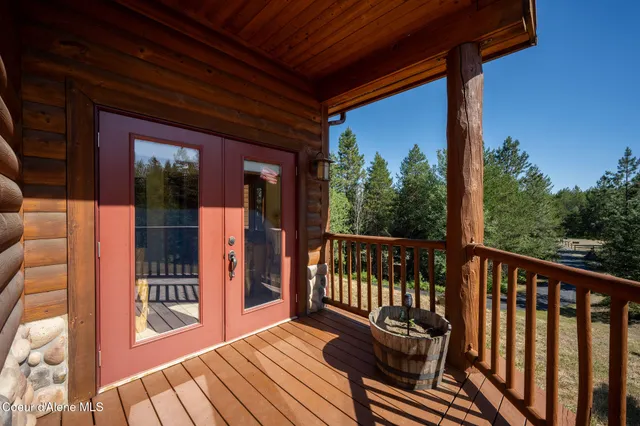 $1,999,990 | 8899 West Coeur D'Alene Drive, Spirit Lake, ID 83869