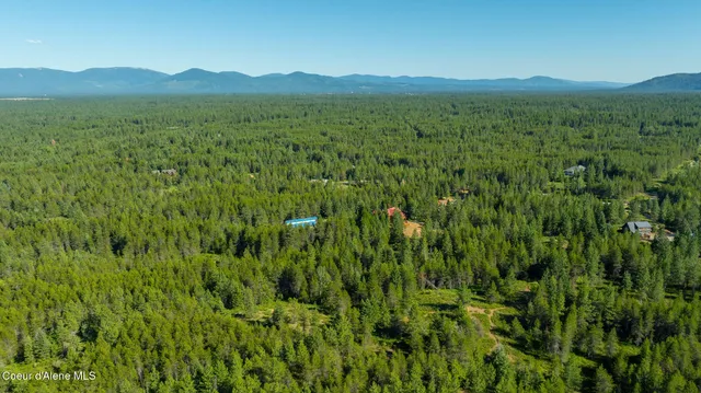 $1,999,990 | 8899 West Coeur D'Alene Drive, Spirit Lake, ID 83869