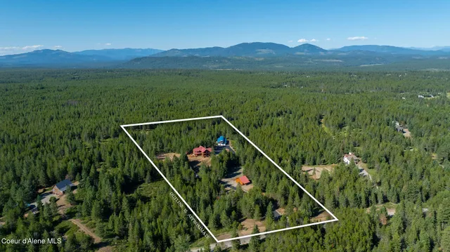 $1,999,990 | 8899 West Coeur D'Alene Drive, Spirit Lake, ID 83869