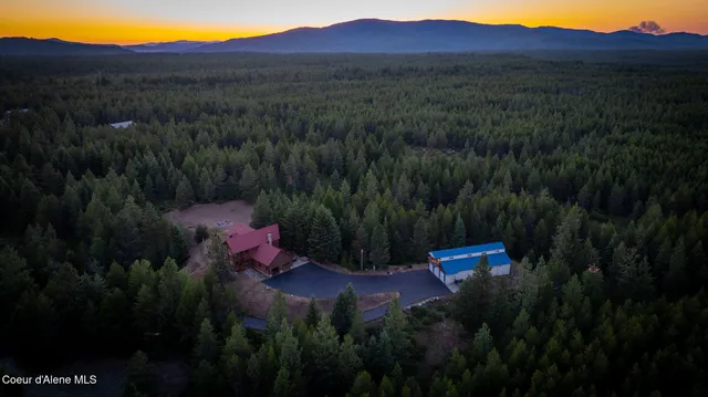 $1,999,990 | 8899 West Coeur D'Alene Drive, Spirit Lake, ID 83869