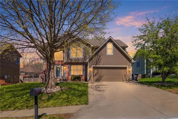 $430,000 | 217 Northeast Paseo Place, Blue Springs, MO 64014