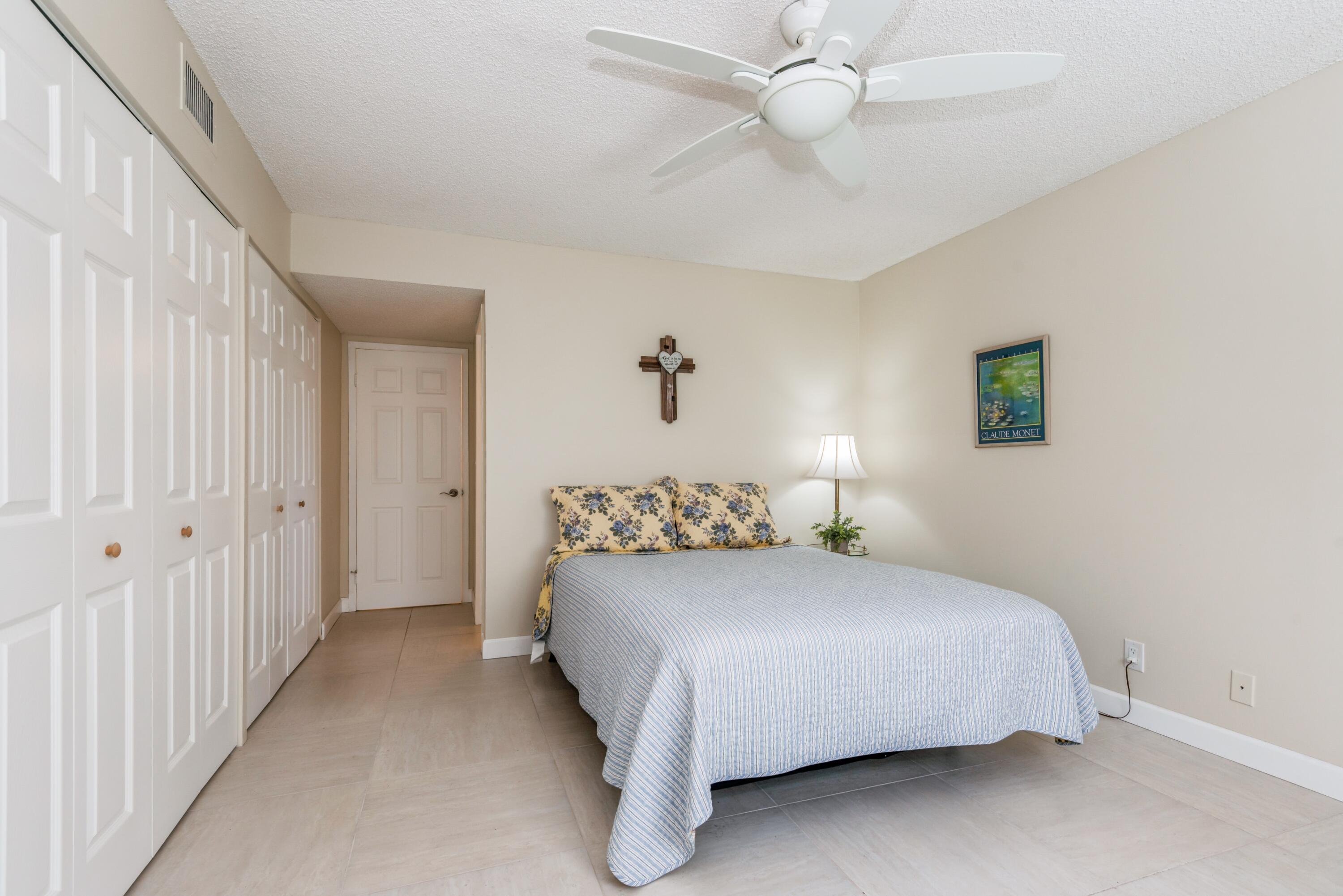918 Southwest 9th St Circle, Unit 101 Boca Raton, FL 33486 - Photo 7 of 27 Primary Bedroom