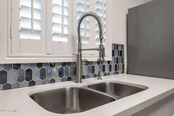 $1,400 | 512 East Roanoke Avenue, Unit 6, Phoenix, AZ 85012