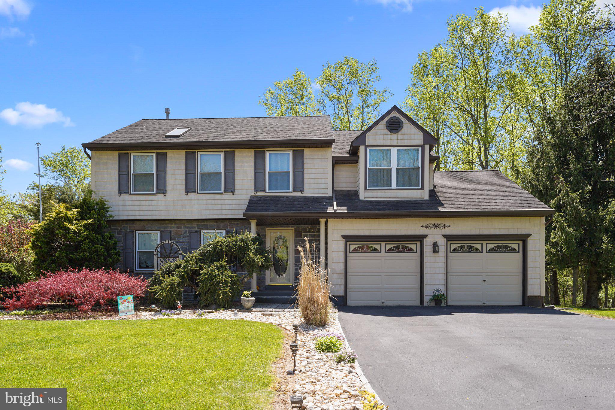 237 Tether Way Doylestown, PA 18901 - Photo 3 of 34