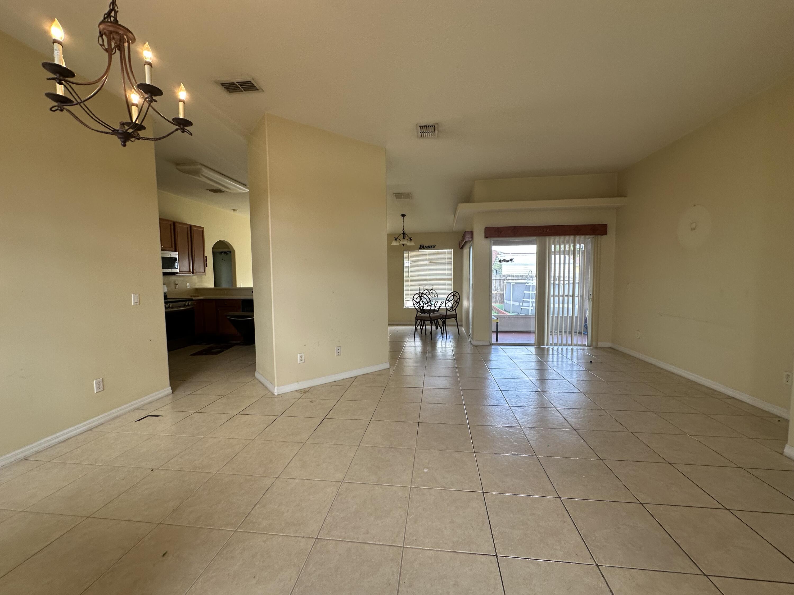 2525 Southwest Cameo Boulevard Port St. Lucie, FL 34953 - Photo 2 of 13 IMG_7046