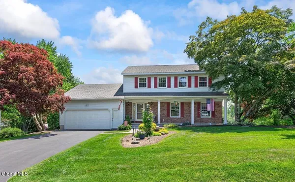 $539,900 | 9 Mountainwood Drive, Glenville, NY 12302