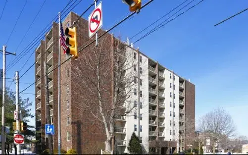 $350 | 1826 Monongahela Avenue, Pittsburgh, PA 15218