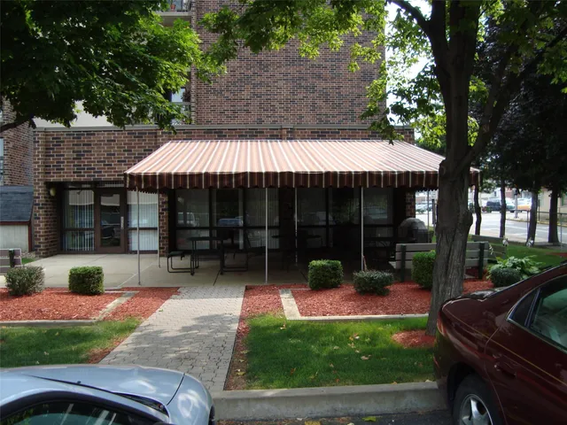 $350 | 1826 Monongahela Avenue, Pittsburgh, PA 15218