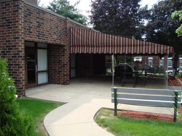 $350 | 1826 Monongahela Avenue, Pittsburgh, PA 15218