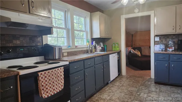 $179,900 | 501 East Homer Street, Salem, IN 47167