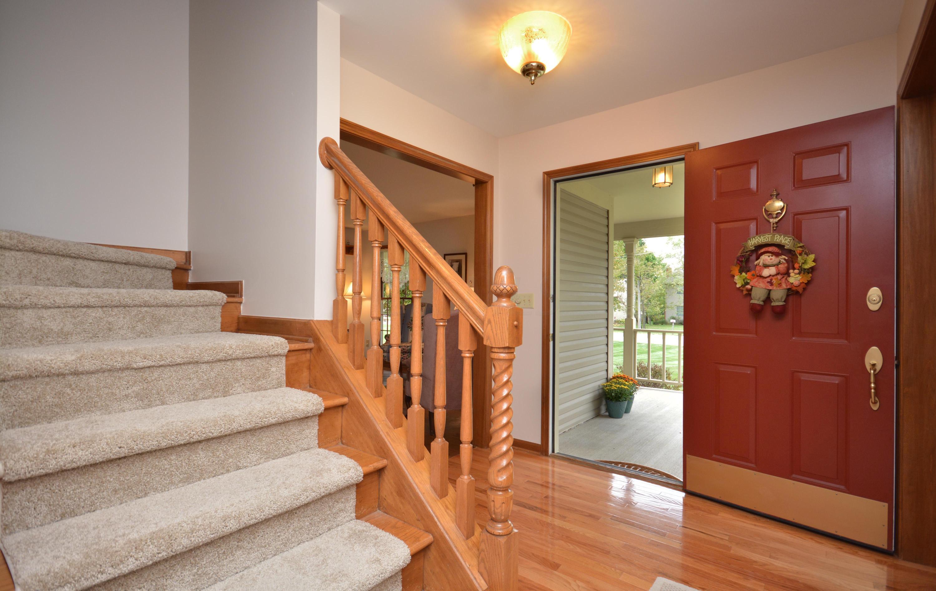 474 Clotts Road Columbus, OH 43230 - Photo 6 of 58 Gallery Image 6