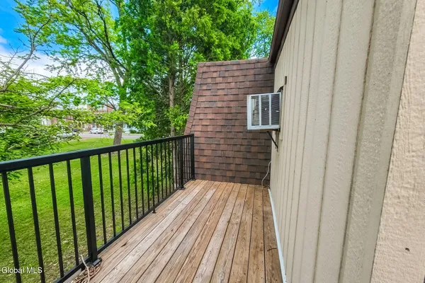 $350,000 | 31 Riverside Avenue, Rensselaer, NY 12144