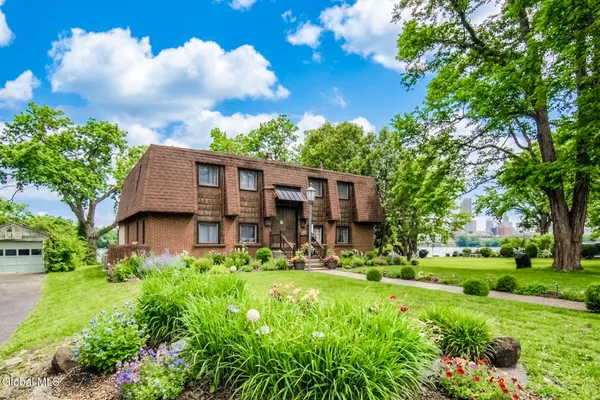 $350,000 | 31 Riverside Avenue, Rensselaer, NY 12144