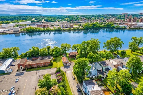 $350,000 | 31 Riverside Avenue, Rensselaer, NY 12144