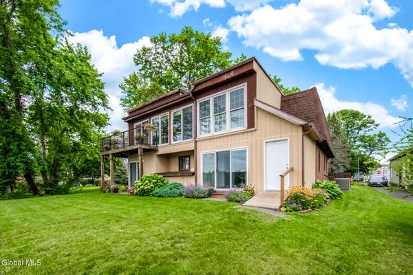 $350,000 | 31 Riverside Avenue, Rensselaer, NY 12144