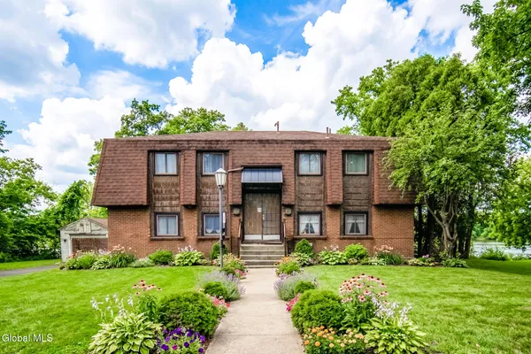 $350,000 | 31 Riverside Avenue, Rensselaer, NY 12144