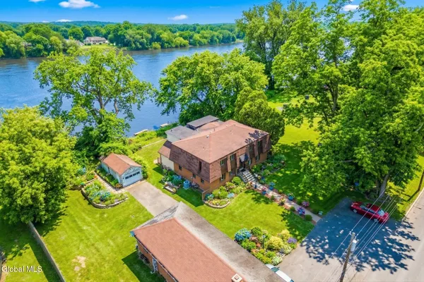 $350,000 | 31 Riverside Avenue, Rensselaer, NY 12144