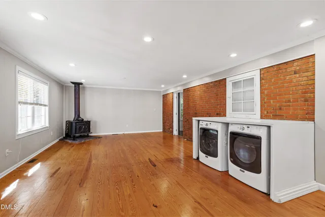 $2,250 | 1228 Watauga Street, Raleigh, NC 27604