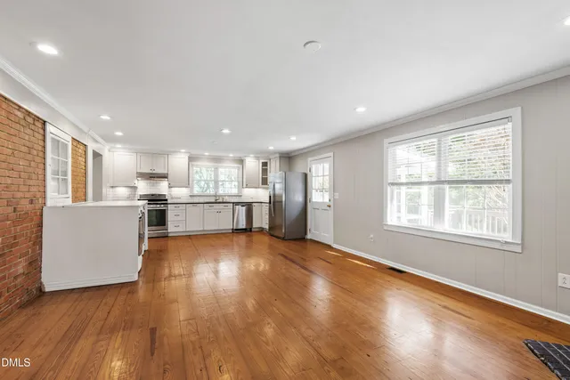 $2,250 | 1228 Watauga Street, Raleigh, NC 27604