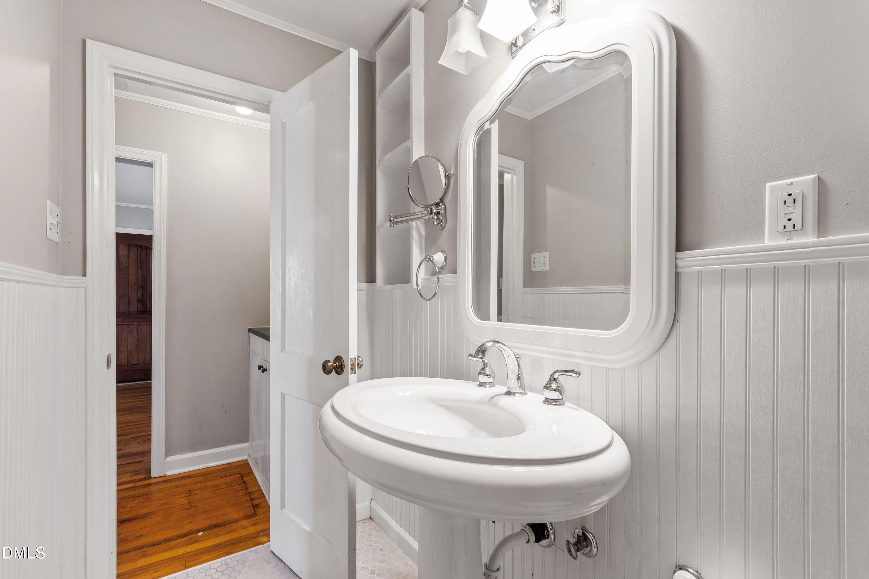 1228 Watauga Street Raleigh, NC 27604 - Photo 22 of 33 Watauga-21