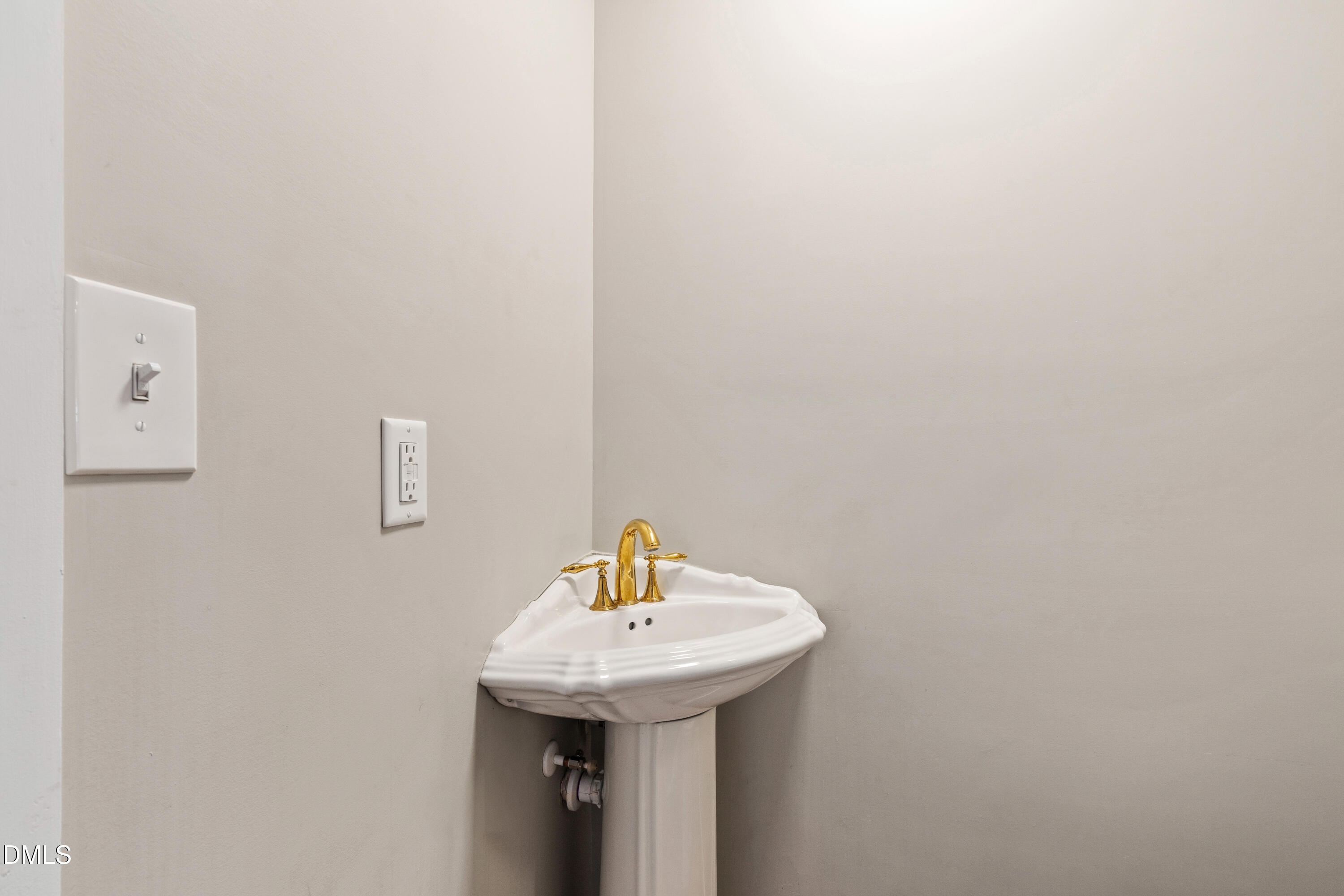 1228 Watauga Street Raleigh, NC 27604 - Photo 7 of 33 Watauga-6