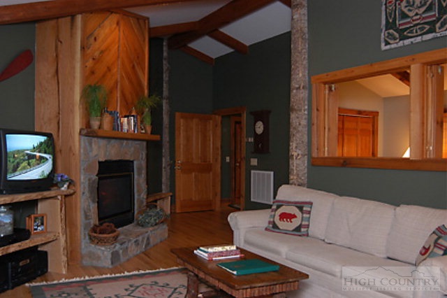 114 Lower Fiddlestix Boone, NC 28607 - Photo 3 of 15 Gallery Image 3