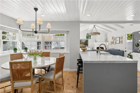 $5,195,000 | 213 Via Mentone, Newport Beach, CA 92663