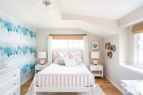 $5,195,000 | 213 Via Mentone, Newport Beach, CA 92663