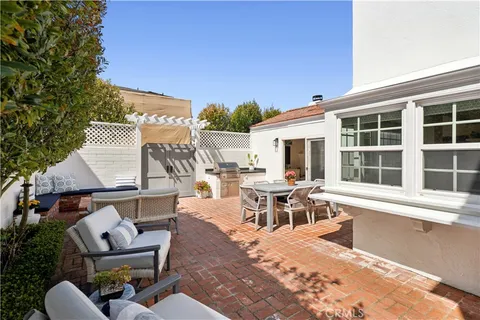 $5,195,000 | 213 Via Mentone, Newport Beach, CA 92663