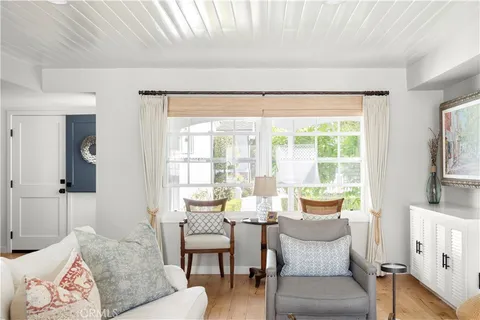$5,195,000 | 213 Via Mentone, Newport Beach, CA 92663