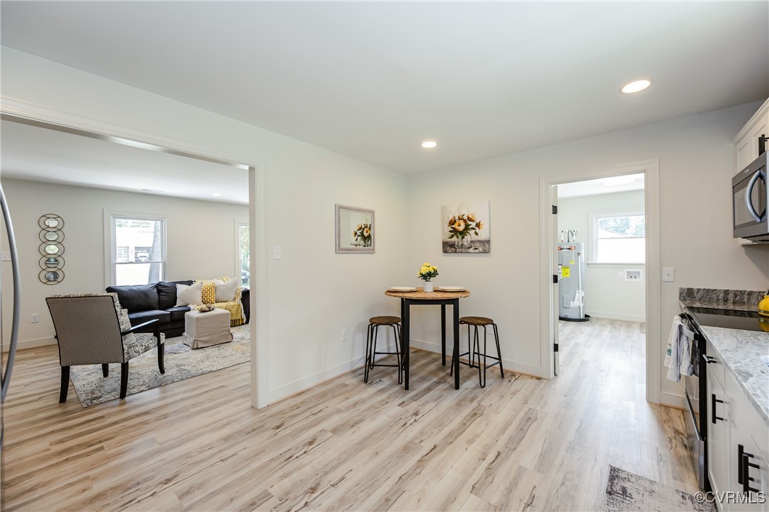 4300 North Courthouse Road Providence Forge, VA 23140 - Photo 18 of 28 a living room with furniture and a wooden floor