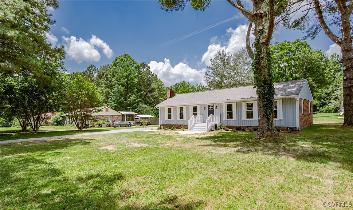 4300 North Courthouse Road Providence Forge, VA 23140 - Photo 4 of 28 a view of a house with a yard