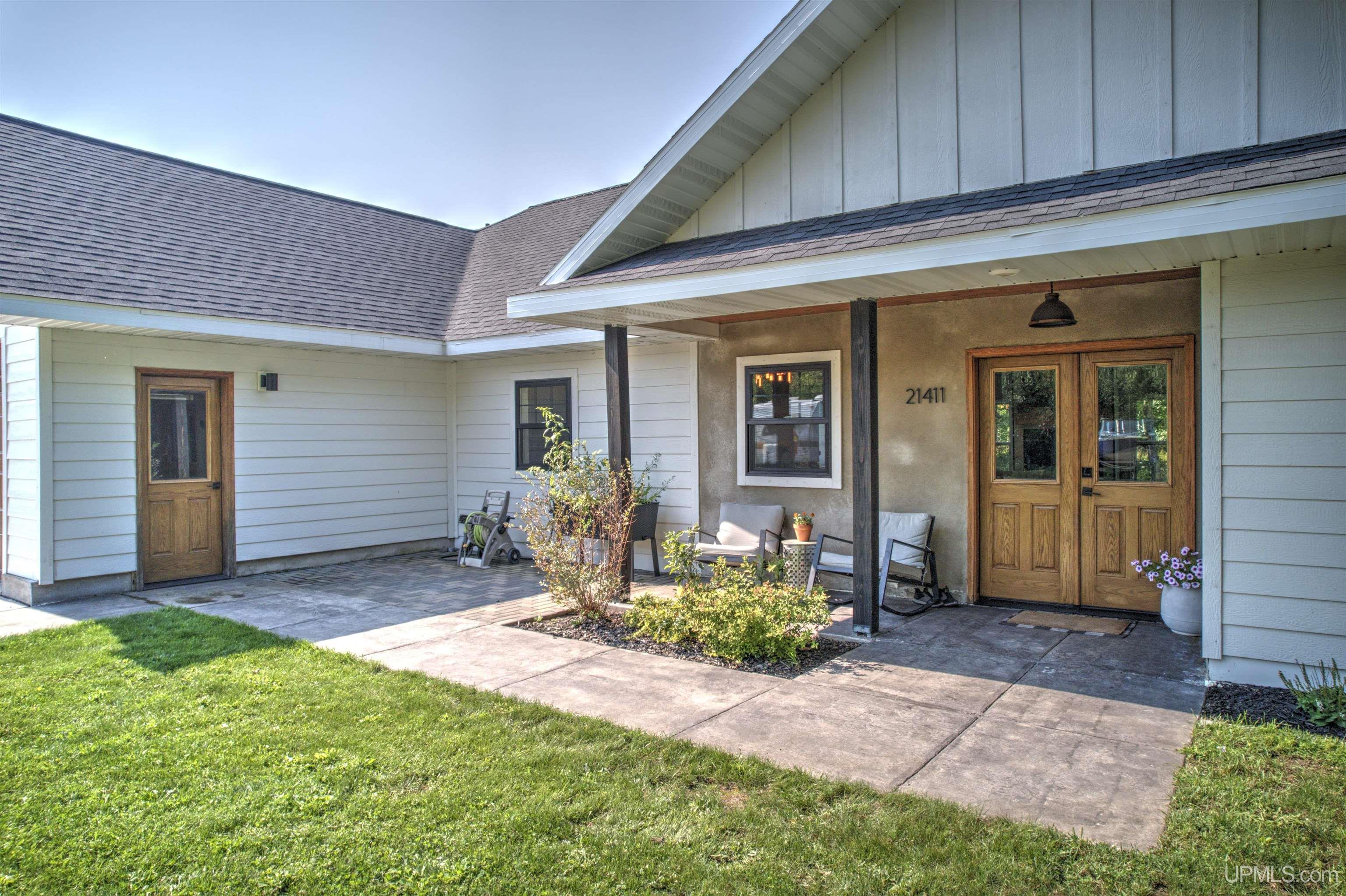 21411 No 9 Road Hancock, MI 49930 - Photo 2 of 59 Gallery Image 2