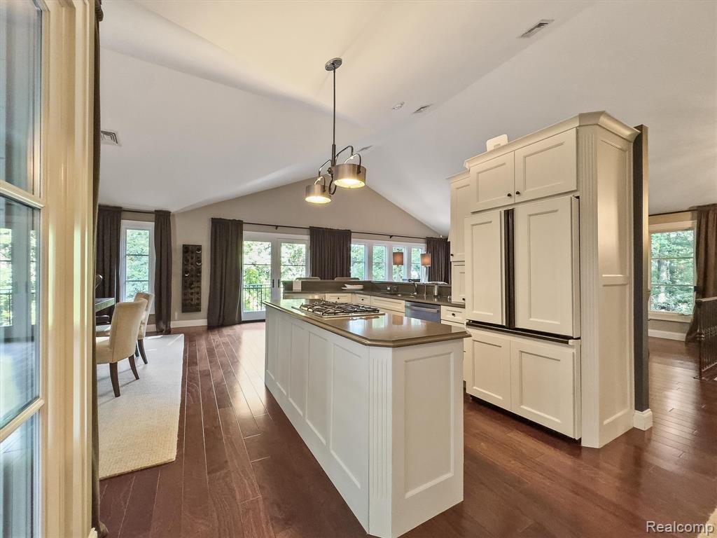 5484 Waldon Road Clarkston, MI 48348 - Photo 37 of 58 Gallery Image 37