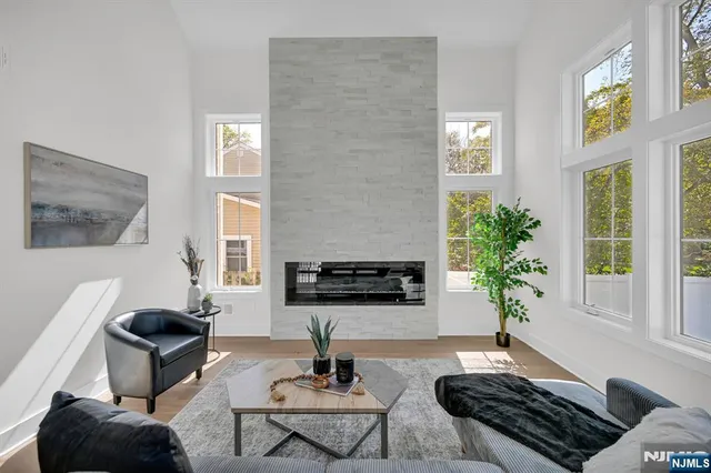 $1,750,000 | 94 West Cedar Street, Livingston, NJ 07039