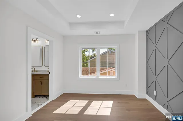 $1,750,000 | 94 West Cedar Street, Livingston, NJ 07039