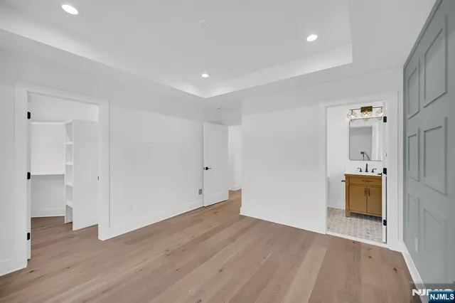 $1,750,000 | 94 West Cedar Street, Livingston, NJ 07039