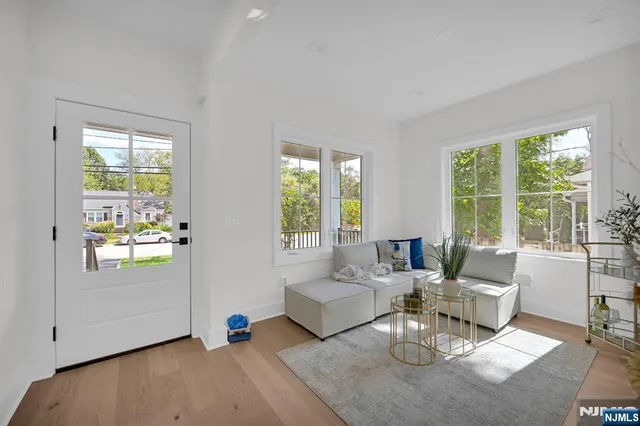 $1,750,000 | 94 West Cedar Street, Livingston, NJ 07039