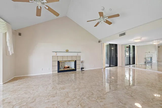 $825,000 | 1000 North Us Highway, Unit BE201, Jupiter, FL 33477