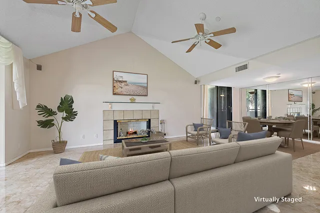 $825,000 | 1000 North Us Highway, Unit BE201, Jupiter, FL 33477