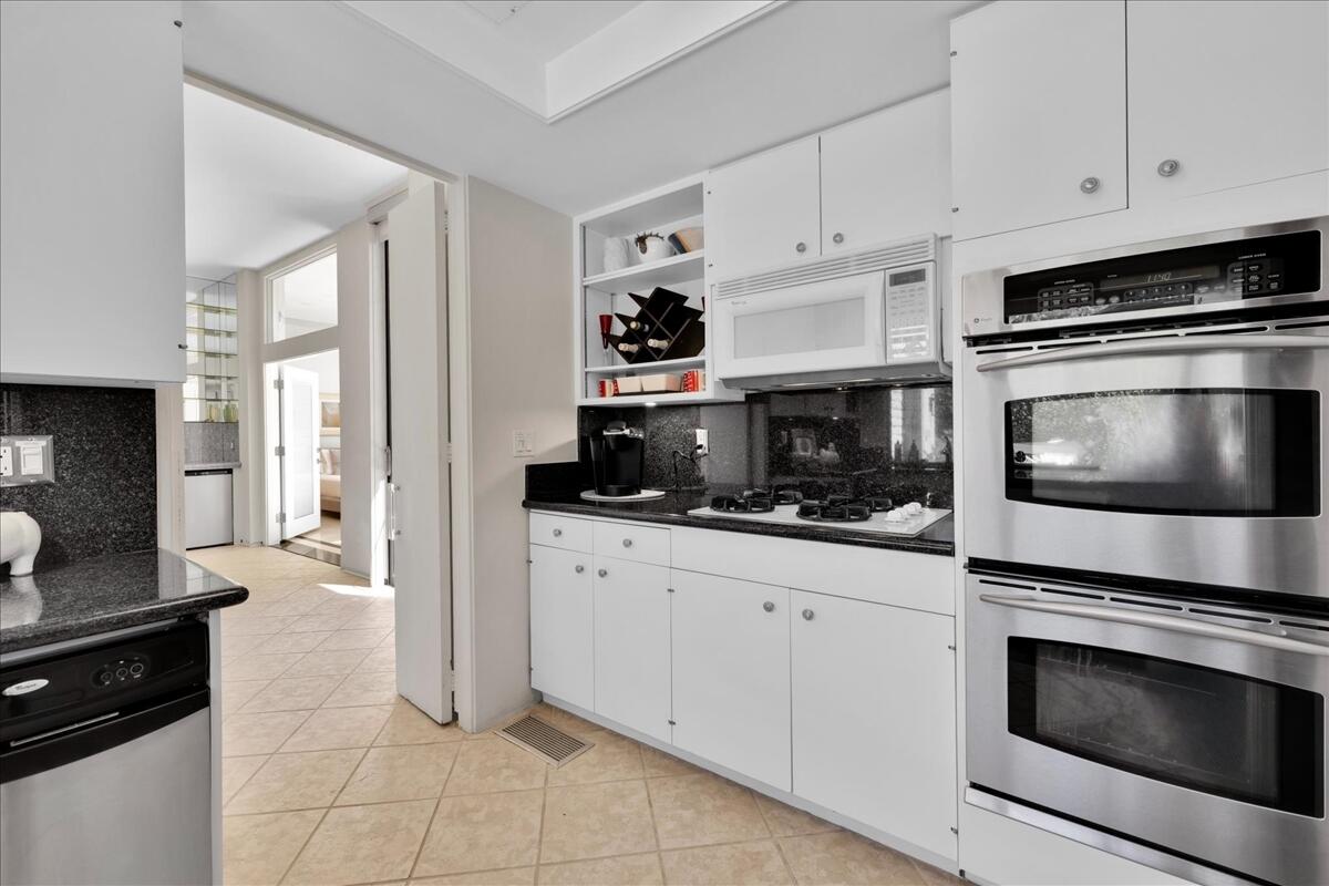 130 West Racquet Club Road, Unit 419 Palm Springs, CA 92262 - Photo 16 of 45 18-18