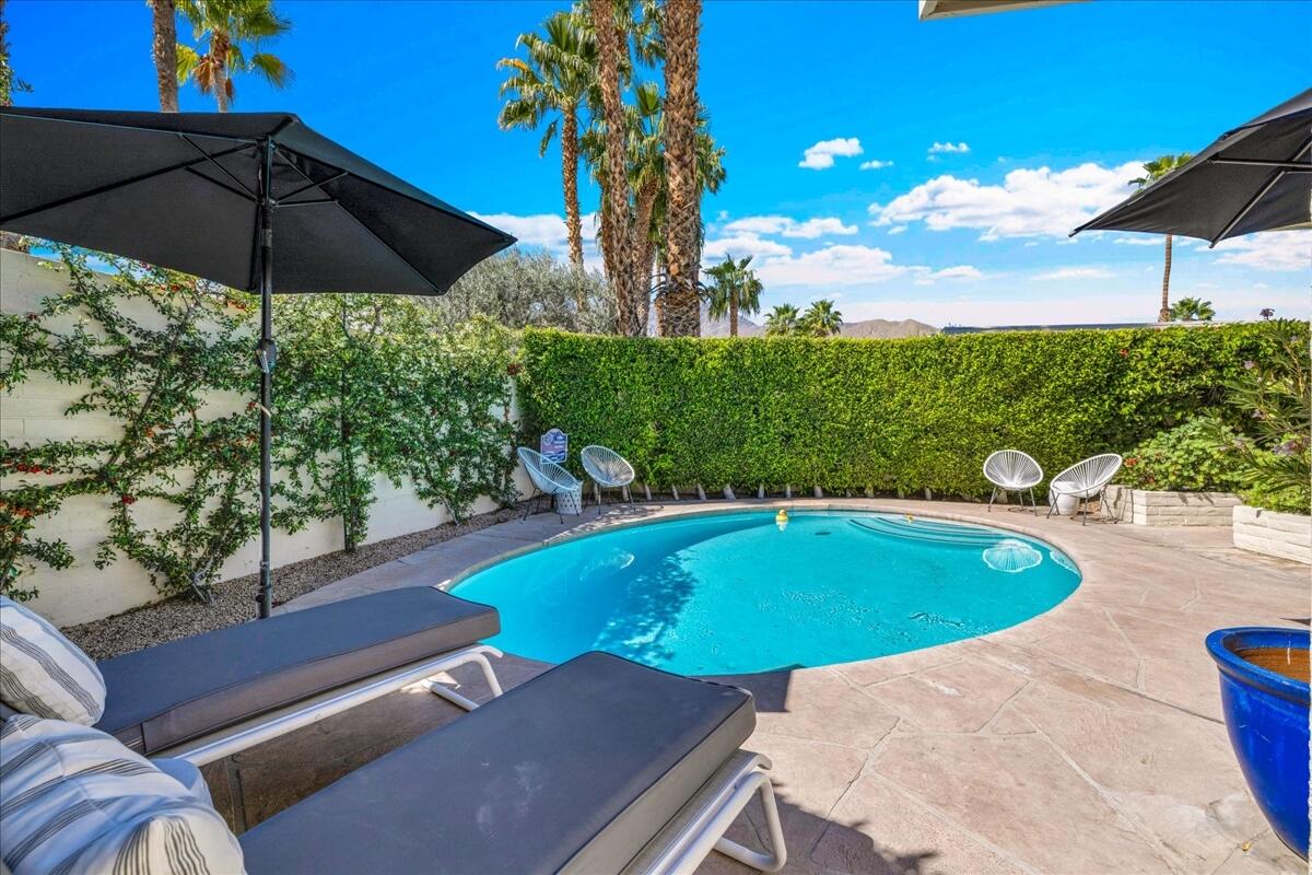 130 West Racquet Club Road, Unit 419 Palm Springs, CA 92262 - Photo 31 of 45 36-36