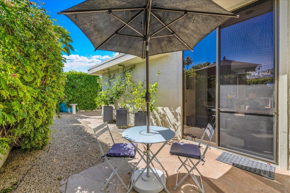 130 West Racquet Club Road, Unit 419 Palm Springs, CA 92262 - Photo 34 of 45 35-35