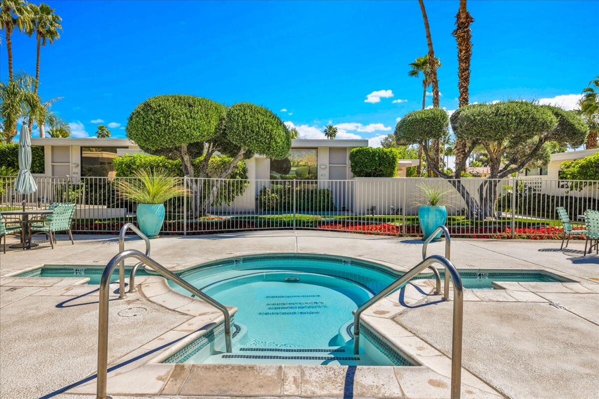130 West Racquet Club Road, Unit 419 Palm Springs, CA 92262 - Photo 43 of 45 38-38