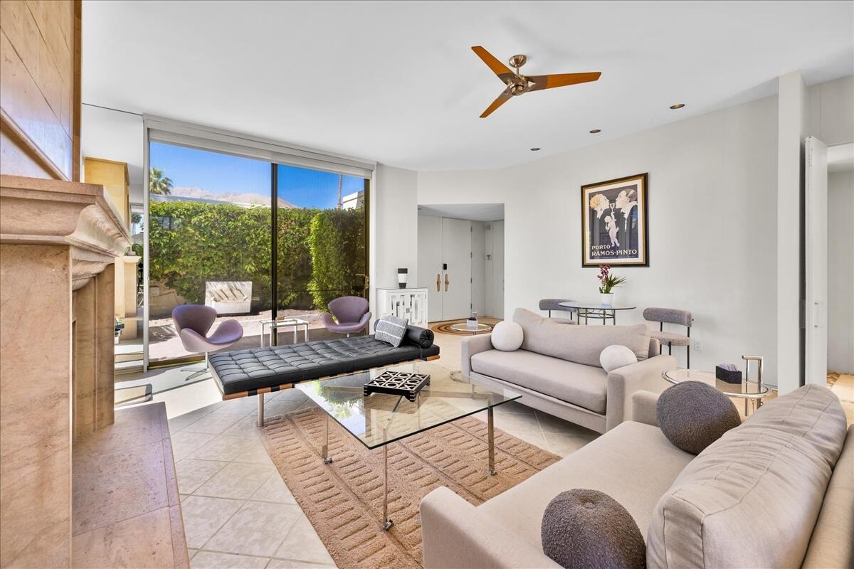 130 West Racquet Club Road, Unit 419 Palm Springs, CA 92262 - Photo 8 of 45 10-10