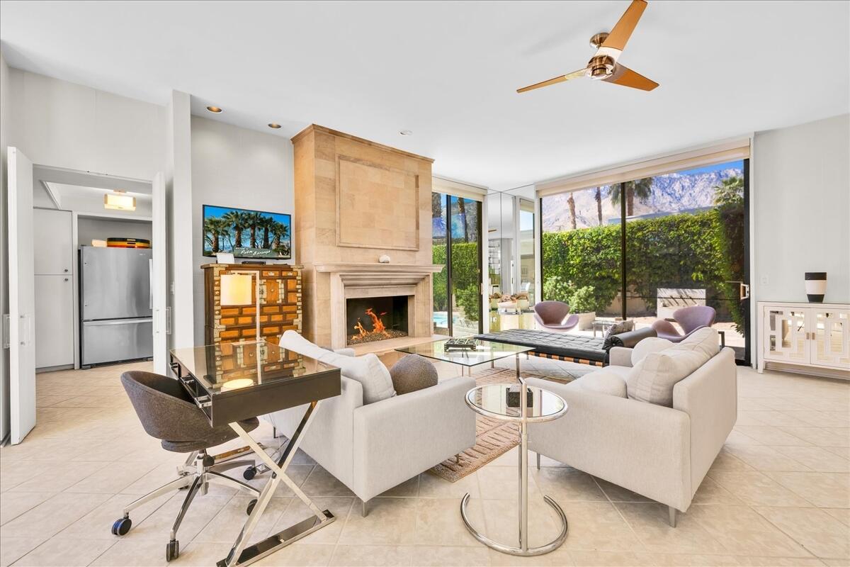 130 West Racquet Club Road, Unit 419 Palm Springs, CA 92262 - Photo 10 of 45 08-08