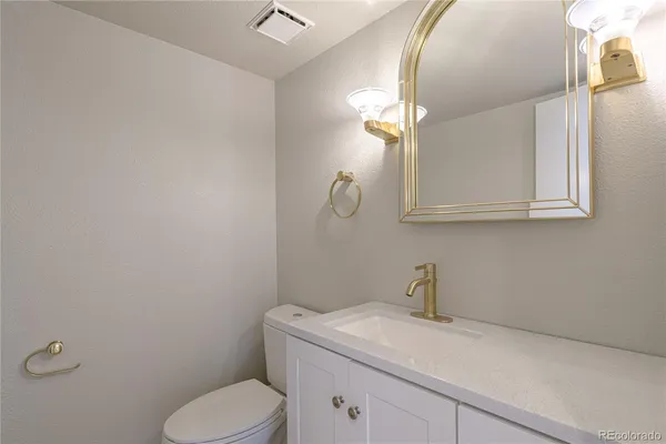 $4,000 | 541 Monroe Street, Unit B, Denver, CO 80206