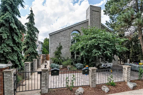 $4,000 | 541 Monroe Street, Unit B, Denver, CO 80206